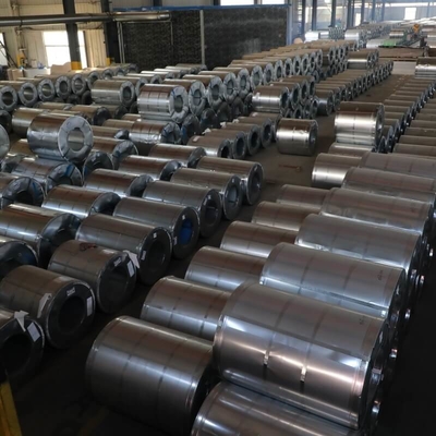 Thép mạ kẽm hình chữ nhật thông thường JIS Thép cán nóng 610mm dạng cuộn
