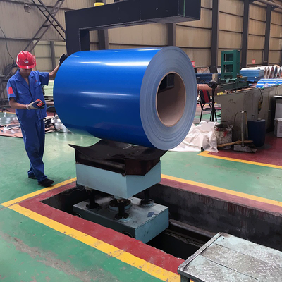 Thép cuộn mạ kẽm sơn trước màu đỏ AISI 30-275g / M2 Thép cuộn mạ màu